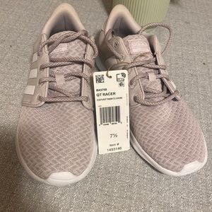 Adidas cloudfoam Sneakers 7.5